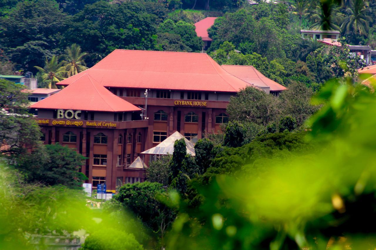 J Hostel Kandy Exteriör bild