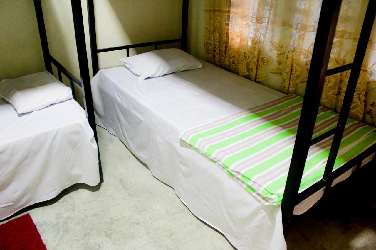 J Hostel Kandy Exteriör bild